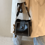Vintage Crossbody Leather Bag 'Helena'™  | Snygg axelväska med justerbar bredare axelrem